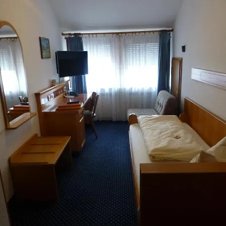 Hotel-gasthof-hirsch Hotel 3*