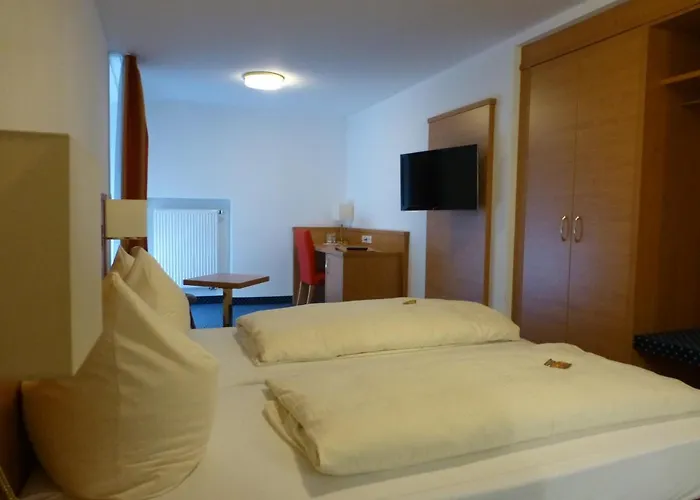 Hotel Hotel-gasthof-hirsch Dellmensingen